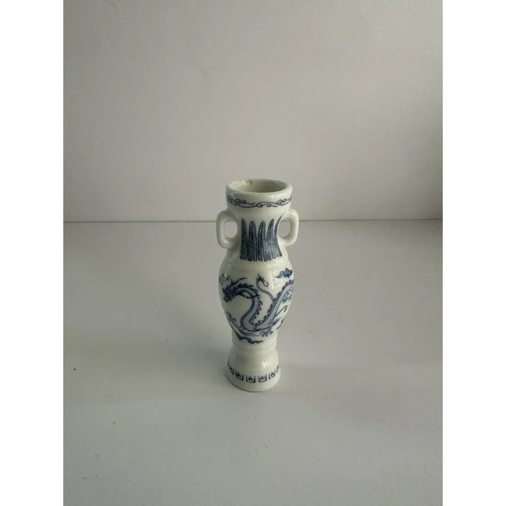 MINIATURE PORCELAIN VASE 1980 FRANKLIN MINT TREASURES OF IMPERIAL DYNASTY JAPAN